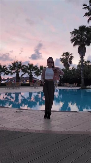 Kizomba Lady Style: Dancing to the Perfect Sunset Vibe