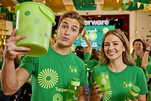 ✨🌱 ¡Cada vez falta menos para vivir una experiencia increíble! 🌱✨ Así se vive Haz Eco con Tupperware: energía, comunidad, inspiración y muchas sorpresas que nos llenan el corazón 💚 Muy pronto nos reuniremos nuevamente y tú no puedes faltar. 🎁 Nuevos regalos exclusivos 👕 Nueva playera oficial del evento 💡 Capacitación, motivación y momentos que impulsan tu emprendimiento 🌍 Un evento que conecta propósito, sostenibilidad y crecimiento personal Este evento es para ti, que sueñas en grande, q