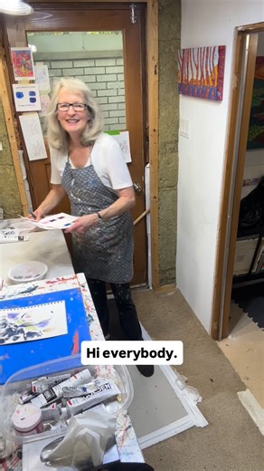 Art tip part one! How to Mix amazing acrylic paint colours for your paintings! To see more of my work available for sale please go to www.susanlittle.com and @susanlittleartist. #funflorals #howtopaint #colourfulart #floralart #colourfulflowers #paintingssoldbyartist #abstractart #fishart #colourfulpaintingstoronto #ontarioartist #arttips #ontarioart #ontariofineart #acrylicartist #canadianartist #paintingtips #workshop #acyrlicpaintings #landscapes #artshows #joyfulart #originalart #originalpai