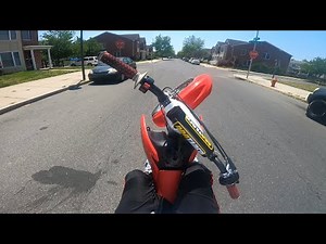 CRF 70 WHEELIES THROUGH SOUTH PHILLY HOODS!!