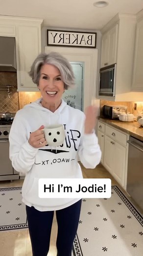 DIY Home Decor and Easy Recipes with Jodie