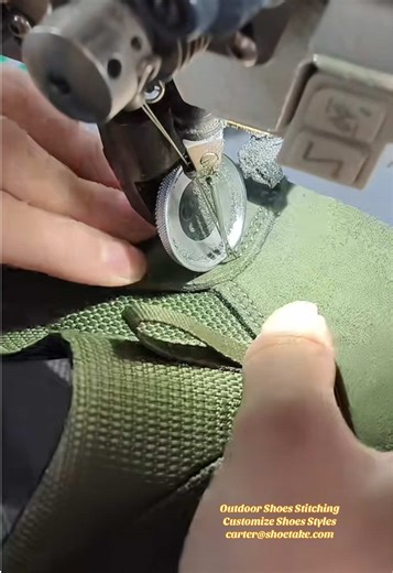 Outdoor shoes upper stitching process. Share various of sneakers everyday. 😎🤝😊 #shoemaking #shoesewing #shoeupper #shoefactory #customshoes #customizedshoes #shoesupplier #outdoorshoes #sportshoes #zapatillas #calzado #sneakers