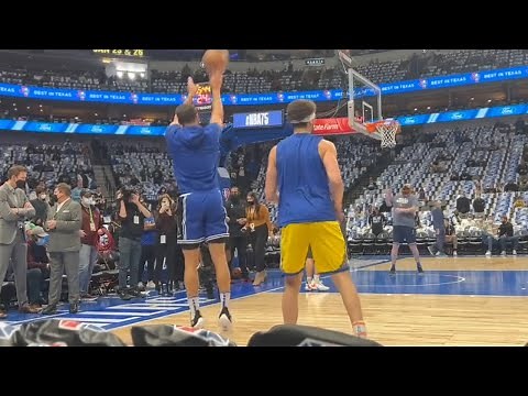 Steph Curry and Klay Thompson training shooting before the game