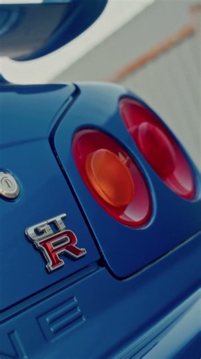 I bought a Nissan GT-R R34 V-SPEC II NÜR
