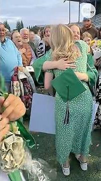 Girl flies across the world to surprise best friend at graduation