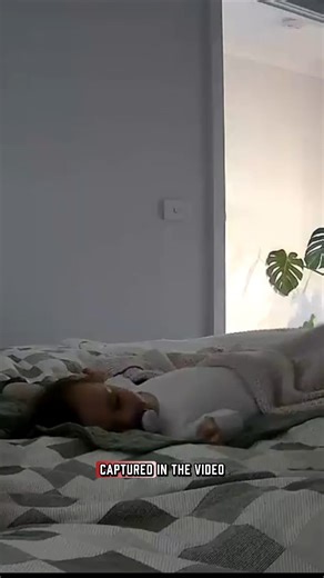 192K views · 2.8K reactions | paranormal situation captured on baby monitor #paranormal #scaryvideo #creepy #haunted | Jullian Moises Serrano Aleman | Facebook