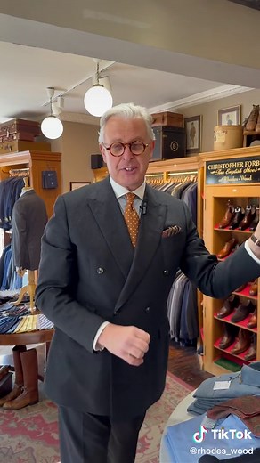 Pocket Square Folding Guide: Effortless Style