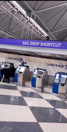 Travel Hacks: United Airlines Bag Drop Shortcuts