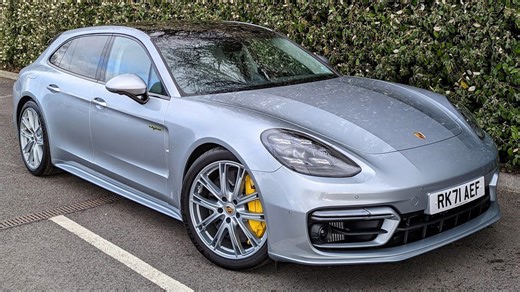 How Fast Is the New Panamera Turbo S E-Hybrid?