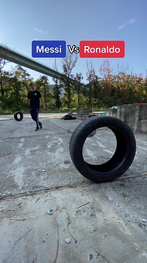 Old school game ⚽️🔥 #football #soccer #messi #ronaldo #Footballgame