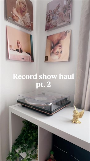 Record show haul pt. 2 😌🌷 So many good finds and can’t wait to play them later! #jazz #record #vinyl #haul #music