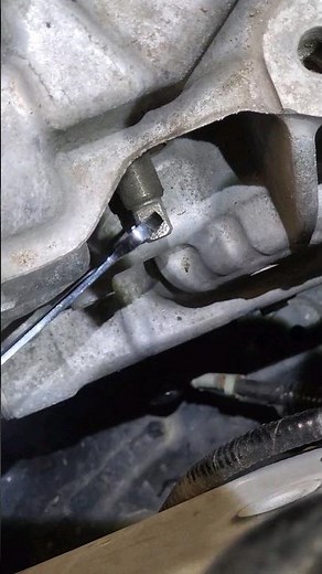 How To Manually Put A 10 Speed Honda Transmission In Neutral 🔧😏👌 #honda #odyssey #10speed #techtip