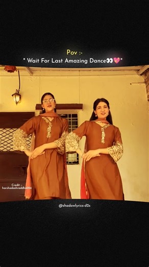 Kithe Reh Gaya👀🤎 || Girl's Dance || WhatsApp (Lyrics) Dance Status || #shorts #dance #ytshorts