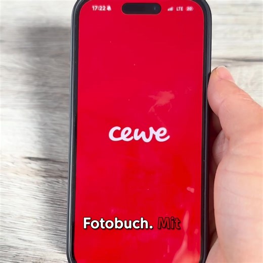 Du willst deine schönsten Erinnerungen mit dem CEWE Fotobuch festhalten?😍 1. App installieren. 🤝 2. Foto hochladen. 🏞️ 3. Individuell gestalten und direkt bestellen! 😍 Überzeuge dich selbst und lade jetzt die App herunter! ✅ | CEWE