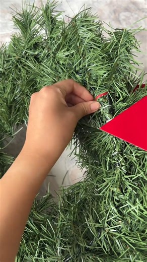 DIY Christmas Bow Wreath for under $5 🎄✨ Takes 5 mins, no hot glue, and they turn out so cute! Lowkey obsessed 😍 👉 Drop a comment “link” if you wanna see the full DIY & supplies. #FastDIY #LifeHacks #HomeDecor #OrganizedHome #RoomRefresh #DailyReset #HomeTips #ToolTips #DIYTools #SmartLiving #homedecoration #christmas #christmas2025 #christmastime #christmasdecor | Creative Handcrafted Decor