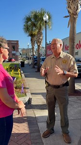 Suwannee county FL sheriff Sam St John came out to attempt to intimidate us into not rallying (even though we finish rally and go inside to proceedings prior to proceedings beginning..) | Livin’ Like Larry Farm Sanctuary