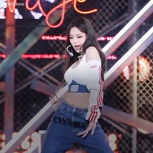 203K views · 6K reactions | Social networks were flooded with the hashtag #RespectJennie for a touching reason. No matter the success of the idol’s new album or her charm, there are always people who try to make her life impossible, and this time was no exception. The idol appeared exhausted on her social media after a poor-intentioned man exhausted her patience and made her live a sad moment... But her Blinks have defended her like never before! | K-Pop World | Facebook