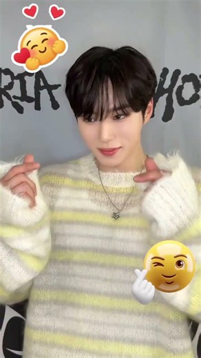 busy thingking about boys #alphadriveone #kpop