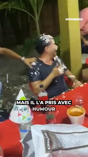 J'attendais avec impatience de manger du gâteau et je n'ai pas été déçu 😆 | Jeux d'enfants