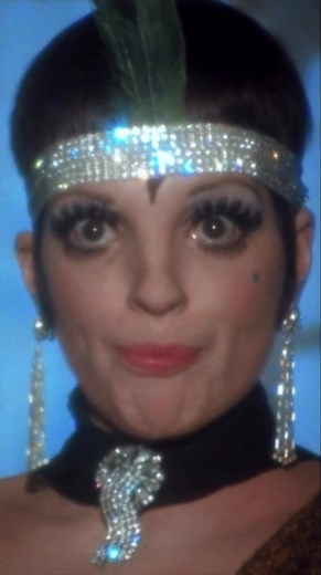 Liza Minnelli - Queen of Expression in “Cabaret” (1972) ✨🪩 #lizaminnelli #cabaret #musical #phimxua #thapnien70 #70sfashion #30sfashion #30saesthetic
