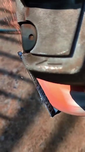 Olaf just wandering off at Disneyland Parisat the New World of Frozen coming nextMarch! Beyond cute #disneyland #WorldOfFrozen #frozen #disneyadventureworld #disneylandparis