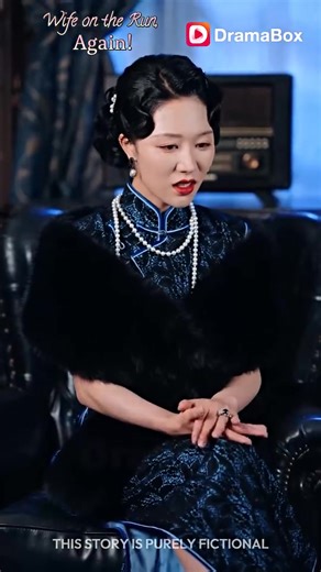 🎯WATCH MORE👉https://dramabox.onelink.me/dqUm/r2r8o8si 💋 Jay tells others not to bully his "country girl" wife Riley—and socialites stay quiet, since she outshines them effortlessly. He calls her kind and innocent, forgetting her history of treating patients and taking down enemies. Little does he know, he’s under her control, even as he claims she never disobeys. ✨😏 #DramaBox #SecretStrength #PowerfulWife #HiddenPast | DramaBox- movies&drama