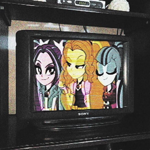 Late night post || I’m in the middle of a snow storm #mlp #mlpegedits #thedazzlings #edit #fyp