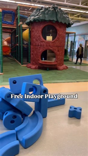 Hi, I’m Katie Mackinnon 🐥 Your Go-To Mom For All Things Fun! on Instagram: "Free Fun Friday (part 5) Playground Paradise🌳 📍 150 Grenoble Dr, North York (Inside Flemingdon Community Centre) 🌳 Multi level structure with slides, ball court and tree 🌳 Building blocks and toddler area Check out the schedule ahead of time for hours and drop in times on Toronto.ca website. Parking on site. Splash pad outside to enjoy in the summer months. Socks are required for everyone going into the facility. Av