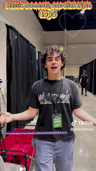 they're gazebos!!! #jackdylangrazer #luca #it #shazam #galaxycon | Jack Dylan Grazer