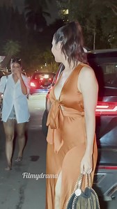 Amy Aela Snapped At Bandra. #amyaela | Filmydrama