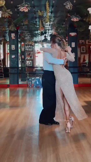 Tango is so sexy! 😍 Performers: @elenamanevich y @kirillparshakovtango #tango #tangoargentino #танго #milonga #dance #dancevideo #shuffledance #streetdance #dancer #tangodancer #tangolove #tangofestival #tangoclass #tangoshow #ballroomdance #tangodress #bailar #tanguera #tangosalon #tangotime #together #topfrancephoto #travelers #videooftheday #weekendvibes #world #worldwide
