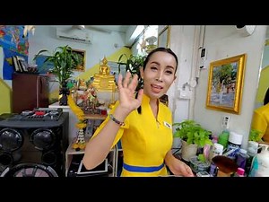 Quicky with Transgender FEMALE BARBER "Nin" 💈Straight Razor Shave 🇹🇭 Pattaya Thailand