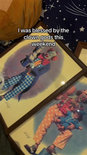 I love when the clowns find me #thrift #antique #clown #vintage #antiquestorefinds