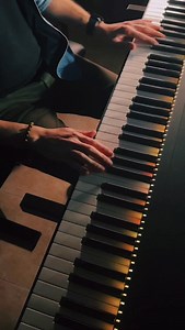 24K views · 4.8K reactions | The best piano learning app  for you, the pro version is free for the first week, link in bio! #piano #pianocover #mariagedamour #flowkey #pianotutorial | Parisi Piano | Facebook