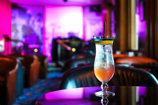 Don't Take the 2-Drink Minimum Personally