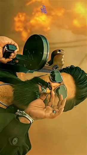 Toxic 🤢 #yash #toxic #daddyshome #reelskarofeelkarò #tranding #fypシ #instagram #yash #shorts