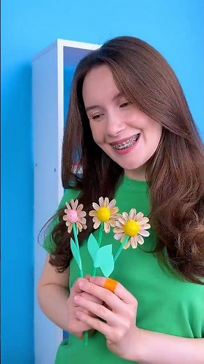 🌻 CAN YOU MAKE FLOWERS from SEEDS? Yes — and THEY'RE BEAUTIFUL! 🌰🎨 #shorts #craft