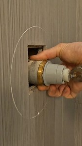 Replacing a Delta shower cartridge 🚿💦 I’m installing a new Delta Monitor shower valve cartridge for a customer. The old one began to leak on this over the weekend #diy #asmr #fyp #reels #homerepair #plumbingrepair #foryou #plomero #handyman | The Plumberlorian