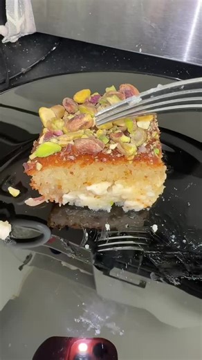 طريقة بسبوسة سهلة بعلبة القشطة