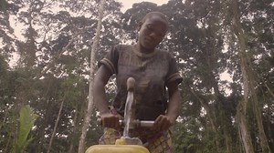 This Mother's Day, provide clean water to a mom who wakes up everyday with the incredible courage to face the water crisis: http://bit.ly/2rbFpeO | Water4