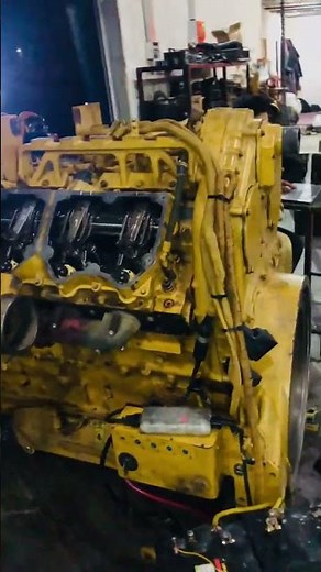 Caterpillar C32 engine repair