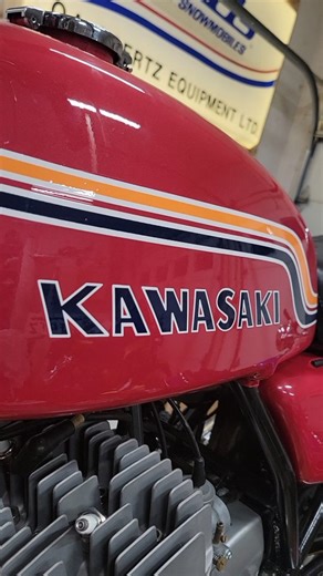 Timeless elegance, with a fearsome reputation Kawasaki Triples; Long Live 2 Strokes #kawasaki #fblifestyle #2stroke #motorcycle #iconic | Pete's Classic Cycle