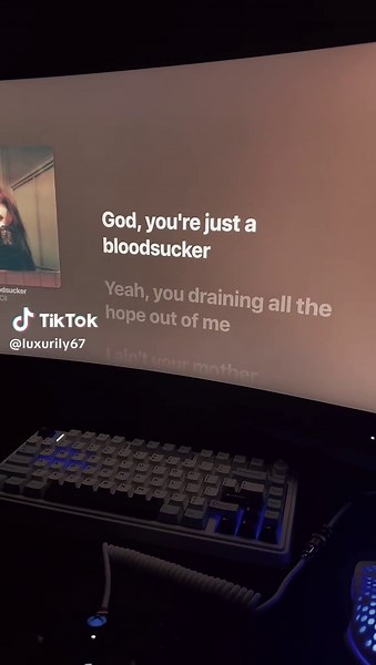 me me me #fyp #foryou #lyrics #music #musica