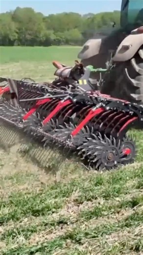 The #Kverneland Helios rotary hoe for mechanical weed control 🤩 The unique design of the rotary-driven star-wheels and its application combines several beneficial impacts on the soil and crop: crust removal without projection, up-the-seed layer packing and upper layer structuring 💪🏻 #farminguk #agriculture #britishfarming #mechanicalweeding | Kverneland UK