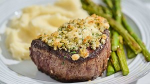 Blue cheese crusted filet mignon recipe