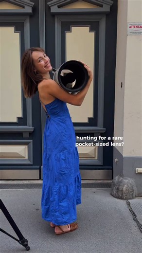 Need to photograph the moon… from your balcony? 🔭 This is the Nikon Reflex Nikkor-C 11/2000mm. An auction piece, a rare second version of Nikon’s legendary super-telephoto mirror lens, designed for subjects so far away, they might not even know you exist. In stock & ready to ship to the next brave collector. ⚡️ Got something equally outrageous in your collection? Send us the pictures for a free evaluation :) #Nikon #ReflexNikkor #MirrorLens #LongLens #VintageCamera #CameraCollector #RareLens #T