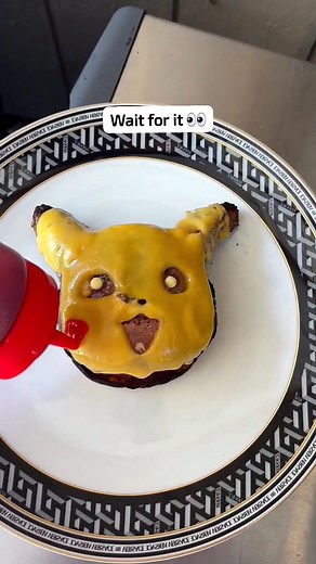 127K views · 816 reactions | Making a Pikachu Burger ⚡#pikachu #burgers #pokemonfood | Pikaturbo | Facebook