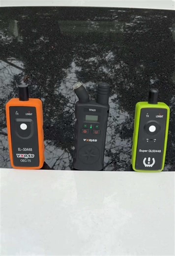 TPMS reprogramming tool resets sensors and checks your tire pressure in seconds. Works on most GM, Chevy, Buick, and Cadillac vehicles—simple DIY fix that saves you 💰. #TPMSTool #CarHacks #MechanicTips #Automotive #shoptools