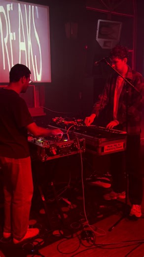 Freak Heat Waves on October 13, 2024 at The Atlantic, Gainesville, FL. Full set on my YouTube — link in bio. #freakheatwaves #liveelectronicmusic #chadwickarchives #mylifeinshows