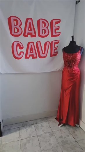 💃 Prom 2026..... are you ready?!! Quick spin through the Babe Cave. New Prom arriving Daily. 📍Lower level of Hello Beautiful Bridal & Formal Wear 🫶No Appointment Needed to Shop . . . #hellobeautifulprom #kearneypromshop #downtownkearney #kearneynebraska #Prom #prom2026 #promdress #promshop | Hello Beautiful Bridal & Formal Wear